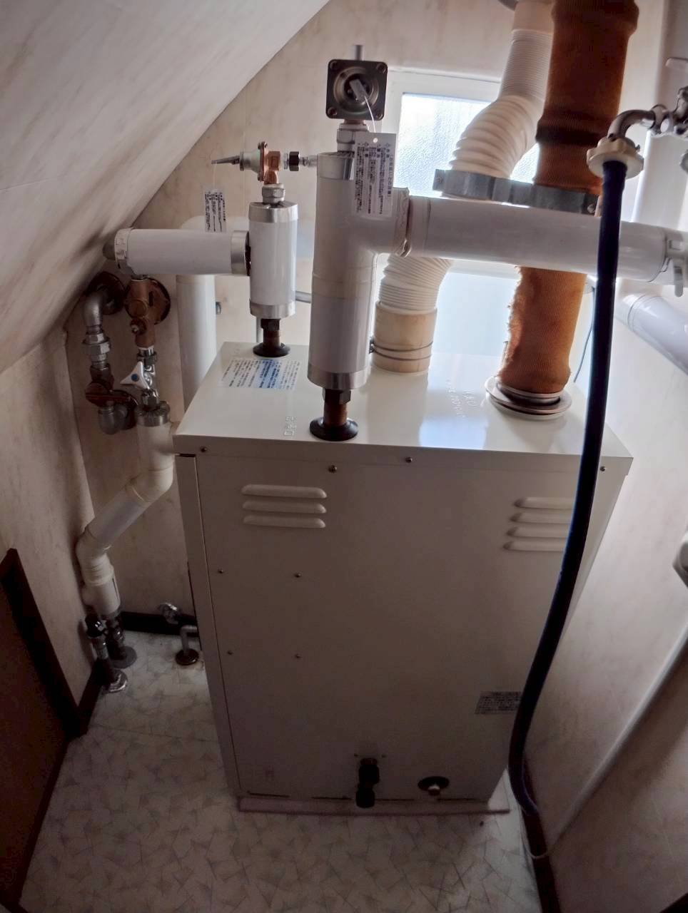 興津２丁目10　中古住宅の設備|灯油給湯器