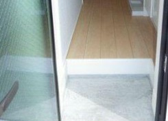 サークルハウス東松原の玄関