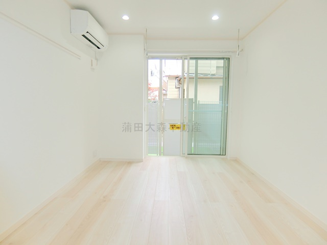 ハーミットクラブハウス羽田（仮）の居間・リビング