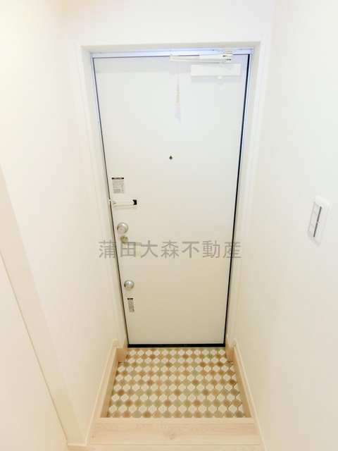 ハーミットクラブハウス羽田（仮）の玄関