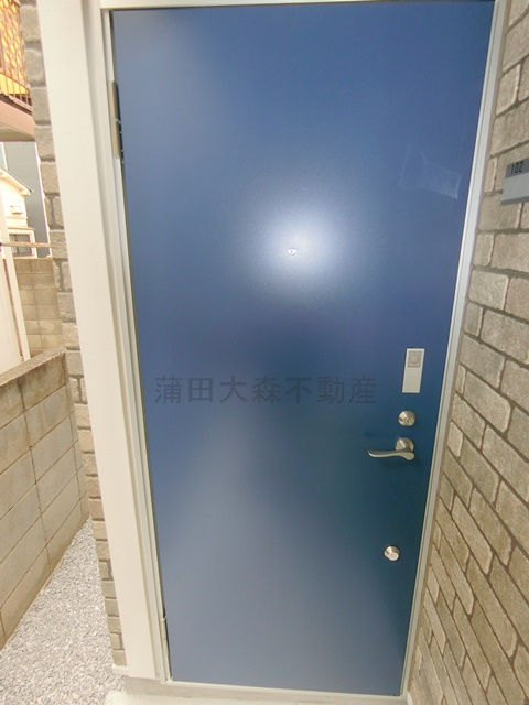 ハーミットクラブハウス羽田（仮）の玄関