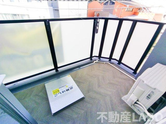 エステムコート大阪プリュームのバルコニー