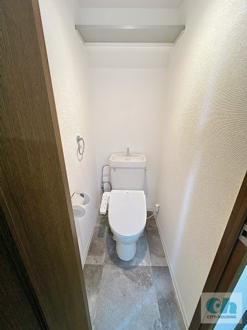 K2ヴィラ 408号室のトイレ