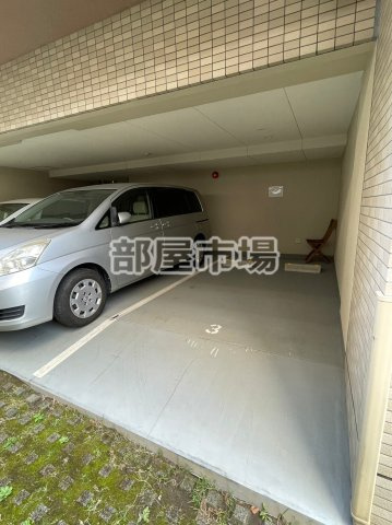 スカイコートグランデ清澄白河の駐車場|駐車場