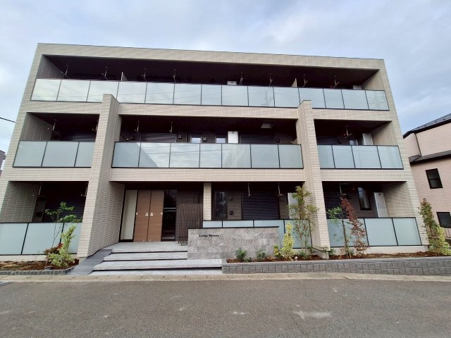 Ｌａｒｇｏ　Ｓｅｒｅｎｏ