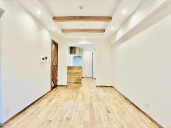 西麻布ホームズの居間・リビング