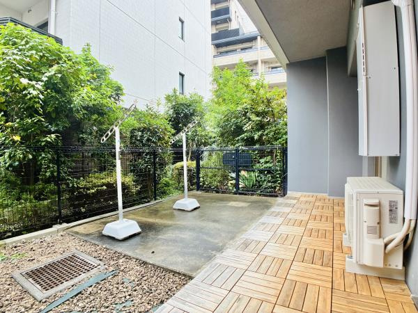 西麻布ホームズの居間・リビング