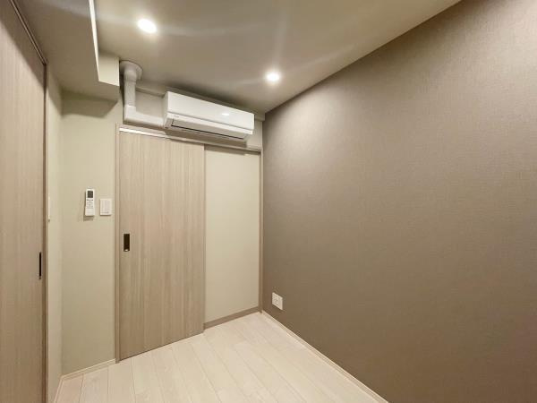 ＣＯＭＰＯＳＩＴＥ高輪の居間・リビング