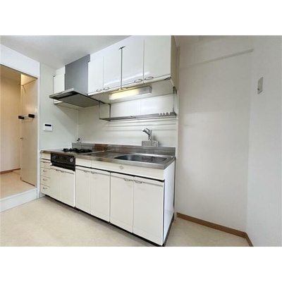 【キッチン】 | クリオ湘南追浜サニークレスト | 匂いが気になりづらいスタジオタイプのキッチン