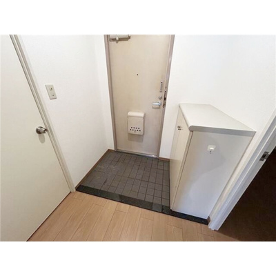 【玄関】 | クリオ湘南追浜サニークレスト | 整理のしやすいシューズボックス付き