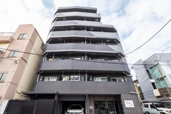 ベルグレードKS DUEの外観