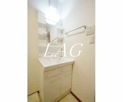 【洗面所】 | アクイラ・モンテ目黒 | 洗面台です。