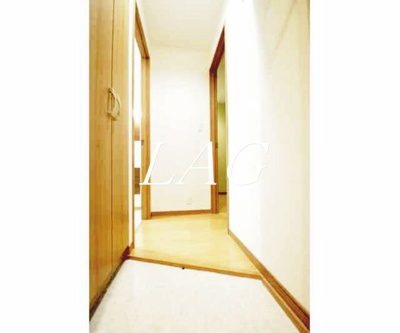 【玄関】 | アクイラ・モンテ目黒 | 玄関です。