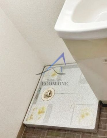 佐藤ビルの設備|洗濯機置き場です。