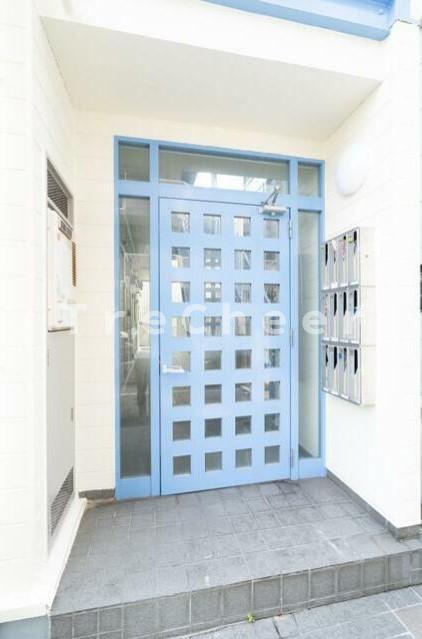 ヴィラ稲荷台のエントランス