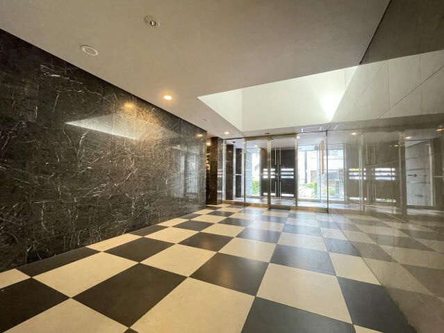 スカイコート両国参番館のロビー