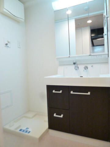 スカイコート両国参番館の洗面所