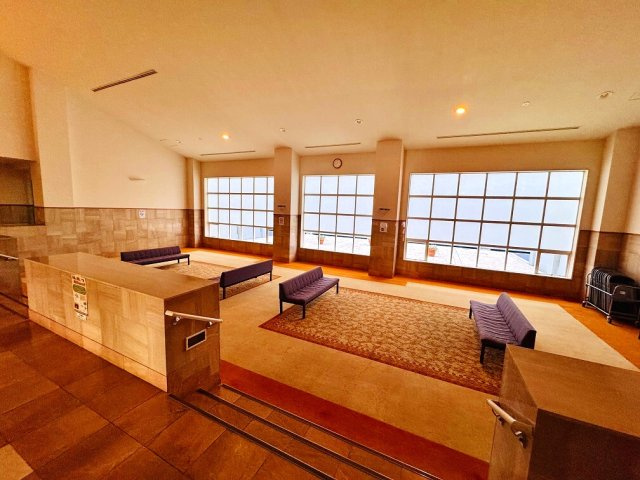 【ロビー】 | パーク・エステート上板橋（成増店） | エントランスホール内ラウンジ。