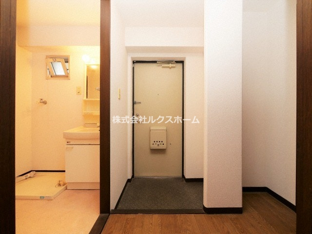 コンプリーションⅠの玄関|収納もある玄関です