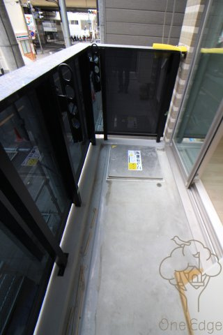 シーズンフラッツ梅田北のバルコニー
