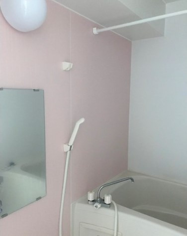 ソルナクレイシア方南町の浴室