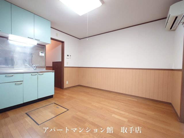 HITコートEの居間・リビング
