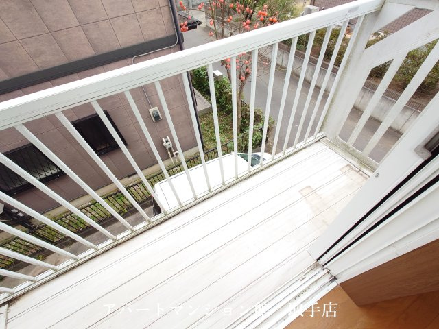 HITコートEのバルコニー