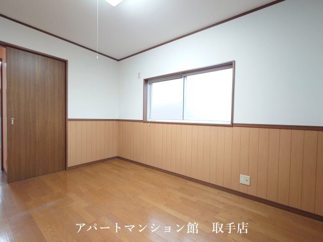 HITコートEの寝室