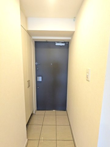 URBAN PARK日暮里Ⅱの設備|角部屋、ディンプルキーのダブルロックセキュリティ、人感センサー付玄関ライト