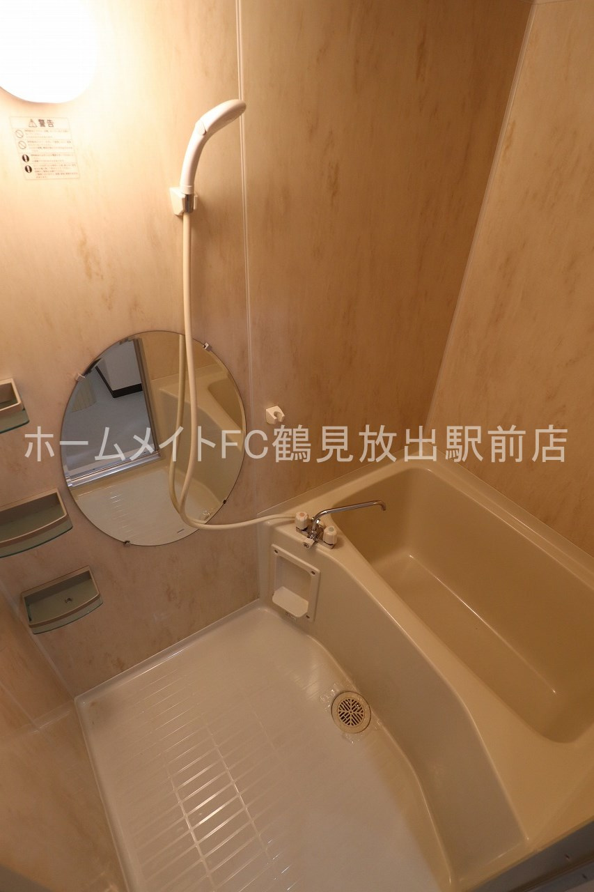 東大阪市稲田本町３丁目の賃貸マンションの浴室