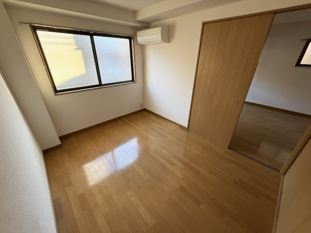 ラ・フォーレ三和の寝室