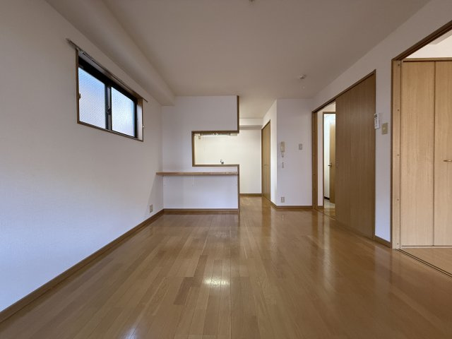 ラ・フォーレ三和の居間・リビング