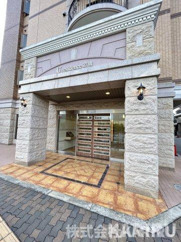 Uresidence京橋のエントランス