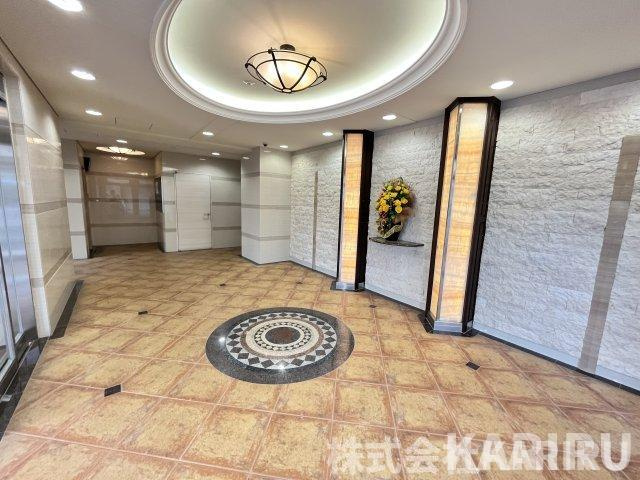 Uresidence京橋のロビー