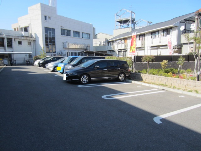 【駐車場】