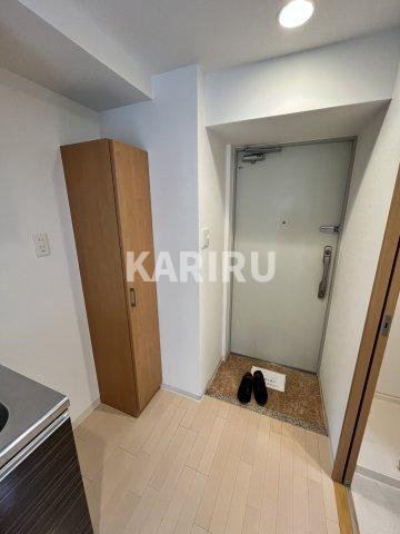 Uresidence京橋の玄関