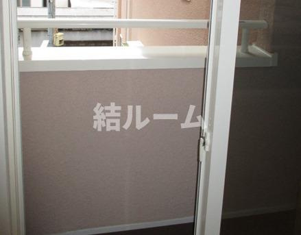 豊島区千川１丁目のアパートのバルコニー