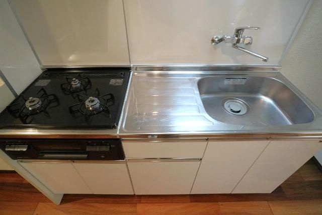 ＥＣＬＵＳＥのキッチン