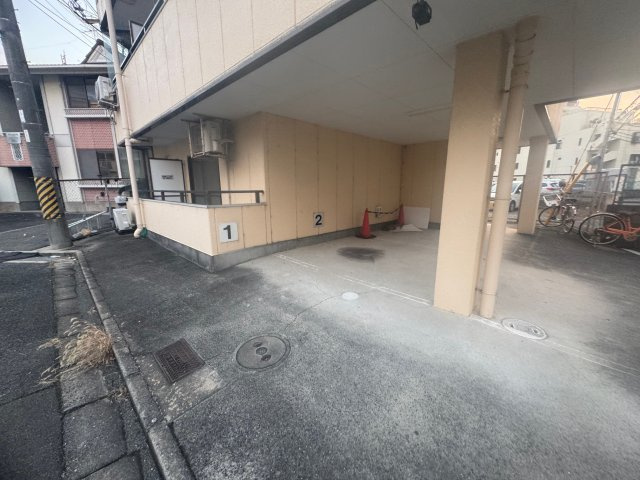 青葉丘コーポⅡの駐車場