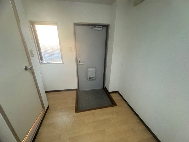 青葉丘コーポⅡの玄関