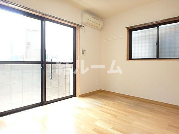 北区滝野川６丁目の賃貸マンションの居間・リビング