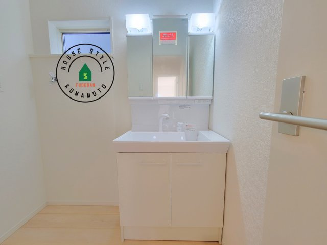 宇土市栗崎町第1₋3棟(2号棟)の内観：施工例|洗面所は小さなプライベートスペース。歯磨き、洗顔と毎日施す個人空間。