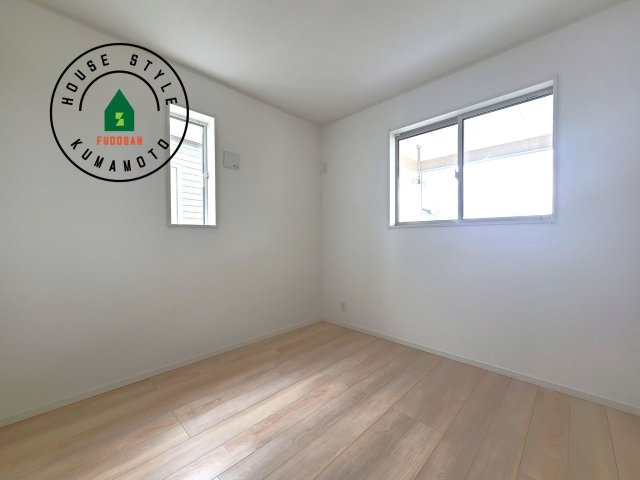 宇土市栗崎町第1₋3棟(2号棟)の内観：施工例|元気いっぱいのお子様が活躍するお部屋です。