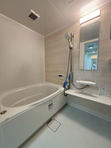 ロイヤルマンションの浴室
