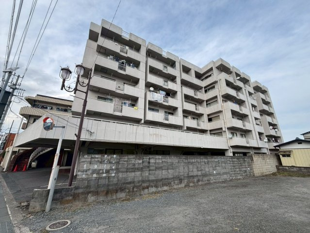 ロイヤルマンションの外観