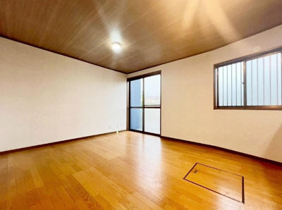 【居間・リビング】 | 西宮市上ケ原五番町　中古戸建