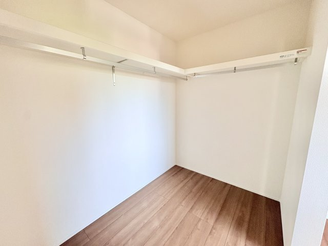 売新築戸建　中央区半田山６丁目の収納|洋服から季節家電までスッキリ収まる大容量！