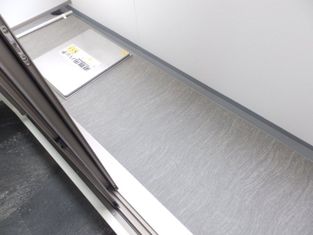 オンリーワン灘南通のバルコニー