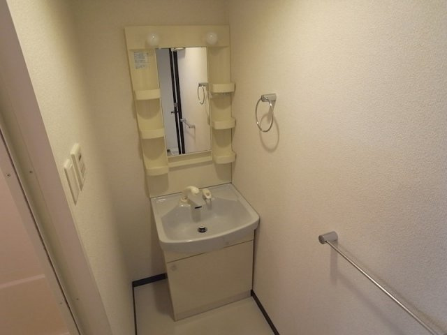 クオーレ三宮弐番館の洗面所