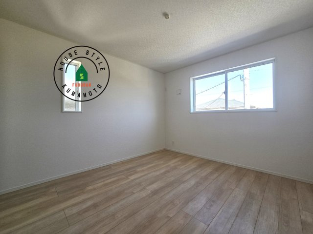 宇土市栗崎町第1₋3棟(3号棟)の内観：施工例|元気いっぱいのお子様が活躍するお部屋です。